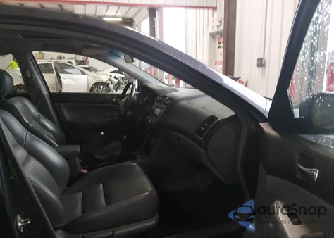 2006 Honda Accord 2.4 Ex из США, поврежденный, VIN 1HGCM55866A094368